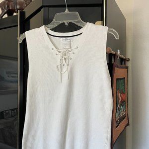 NWT White Pierre Cardin Sleeveless Top Size Medium